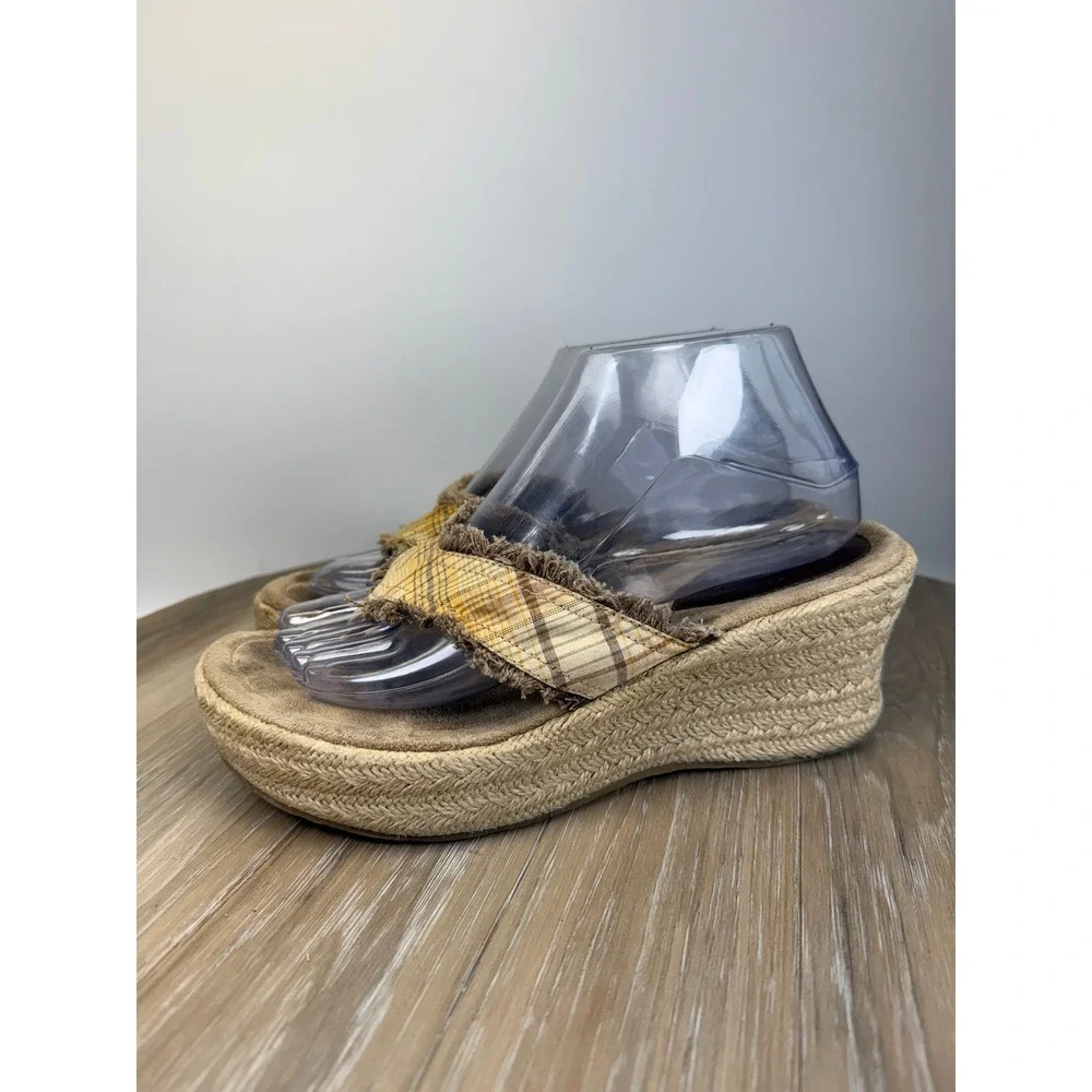 Mudd Womens 8.5M Wedge Sandals Sativa Yellow Plaid Frayed Thong Espadrille Y2K
